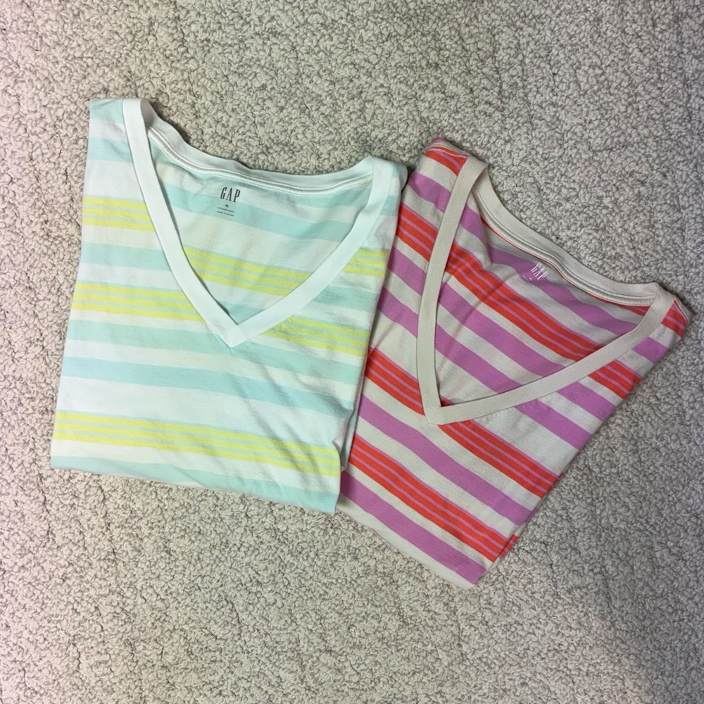 GAP Women's V-Neck Striped Tops - Lot of 2